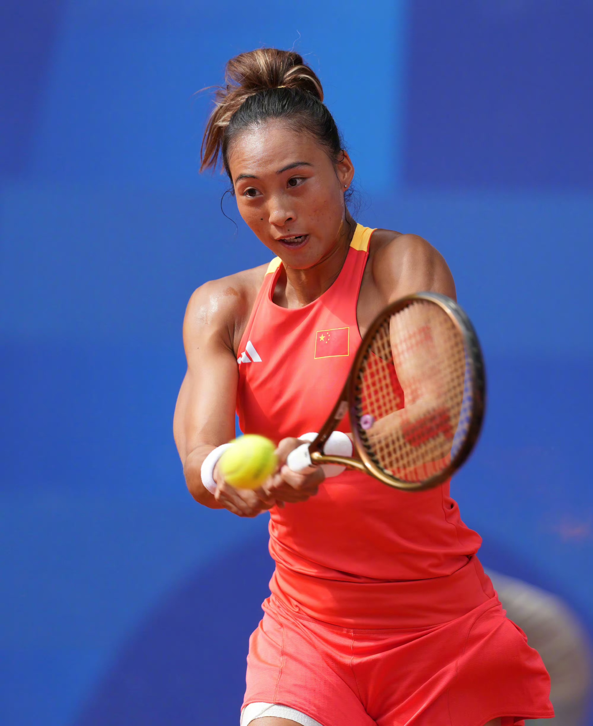 一场令人振 一场令人振