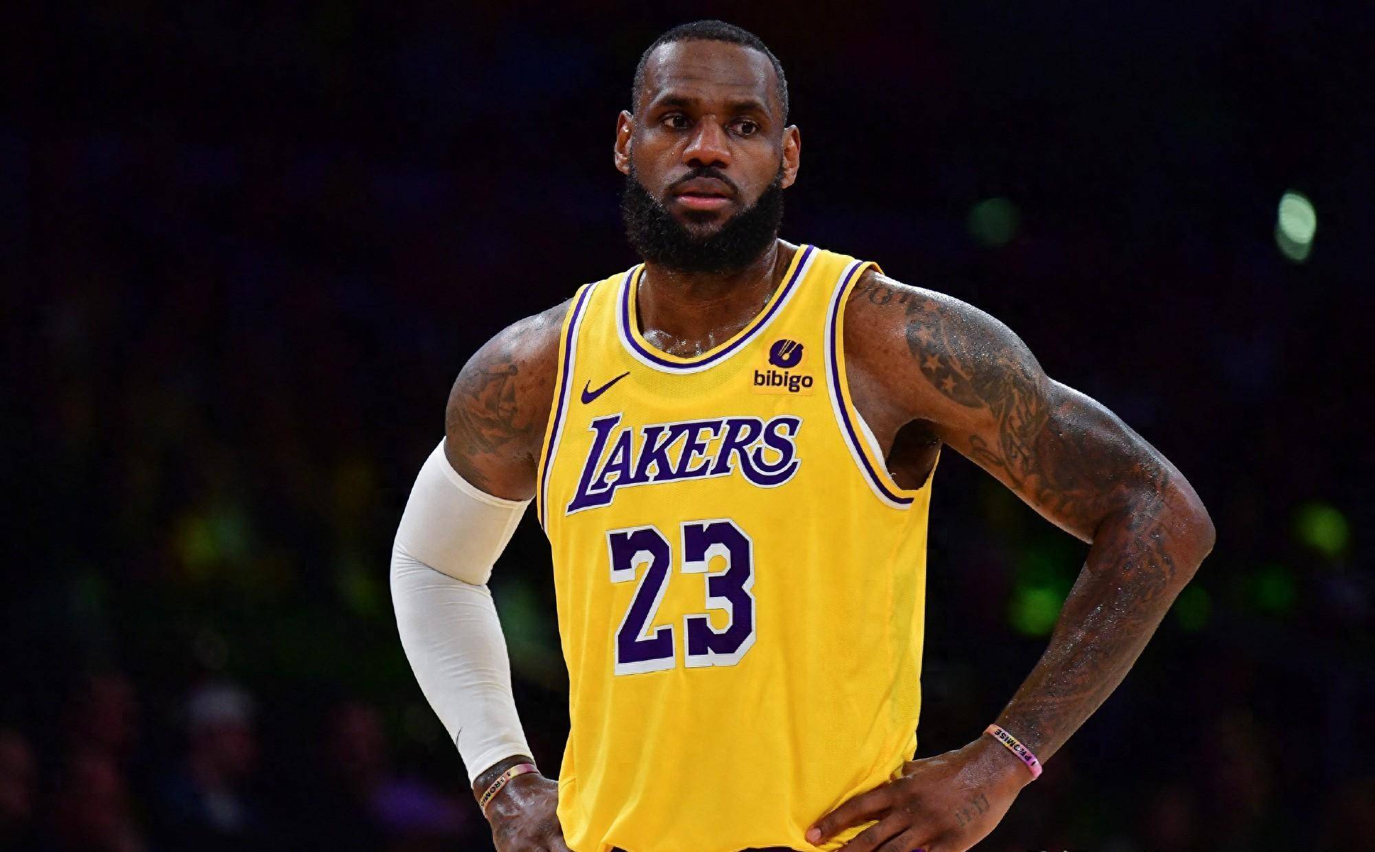 与8号位交 与8号位交